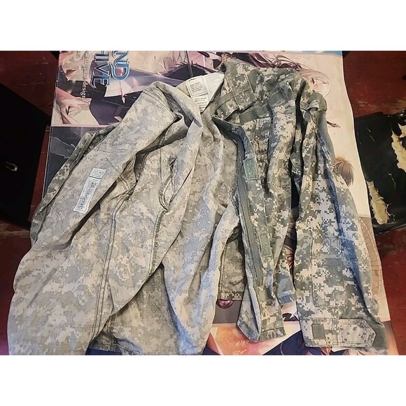 ARMY Combat Uniform Utility Coat Flame Resistant Propper International Md-Reg #1 - Picture 2 of 6